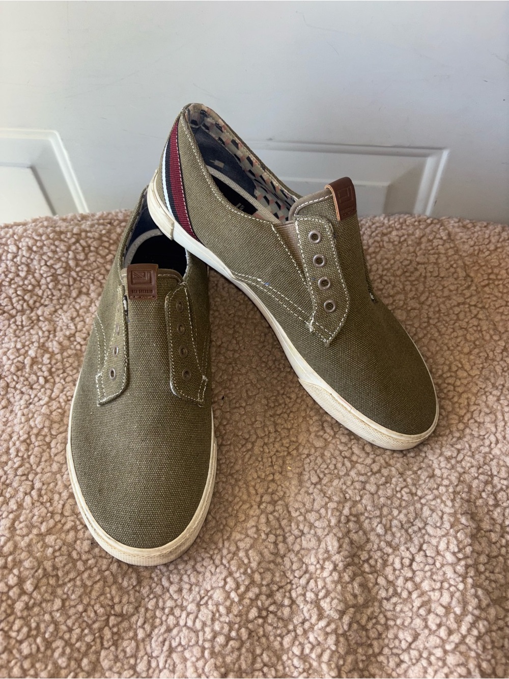 Ben Sherman canvas Percy slip on shoes size 9